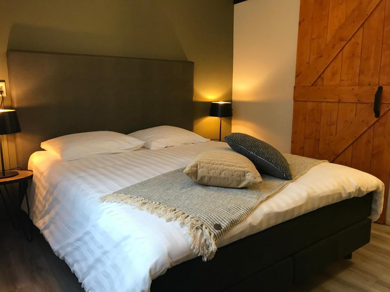 Double Room,762560794:JPEG